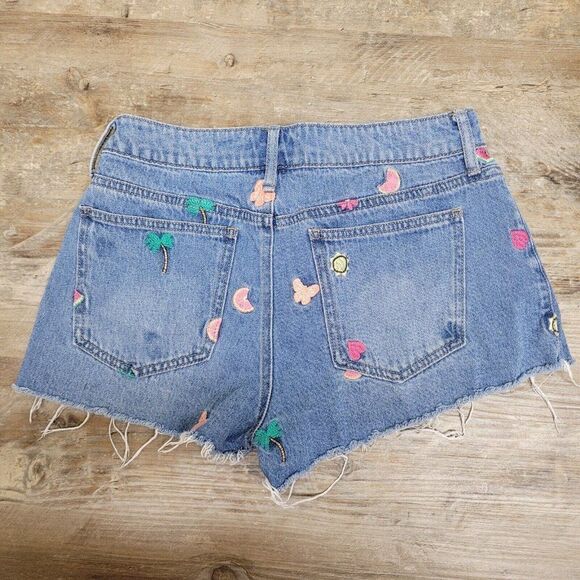Forever 21 Premium Embroidered Fruit Denim Shorts Blue Women Mid Rise Raw Hem 26 - Picture 3 of 11